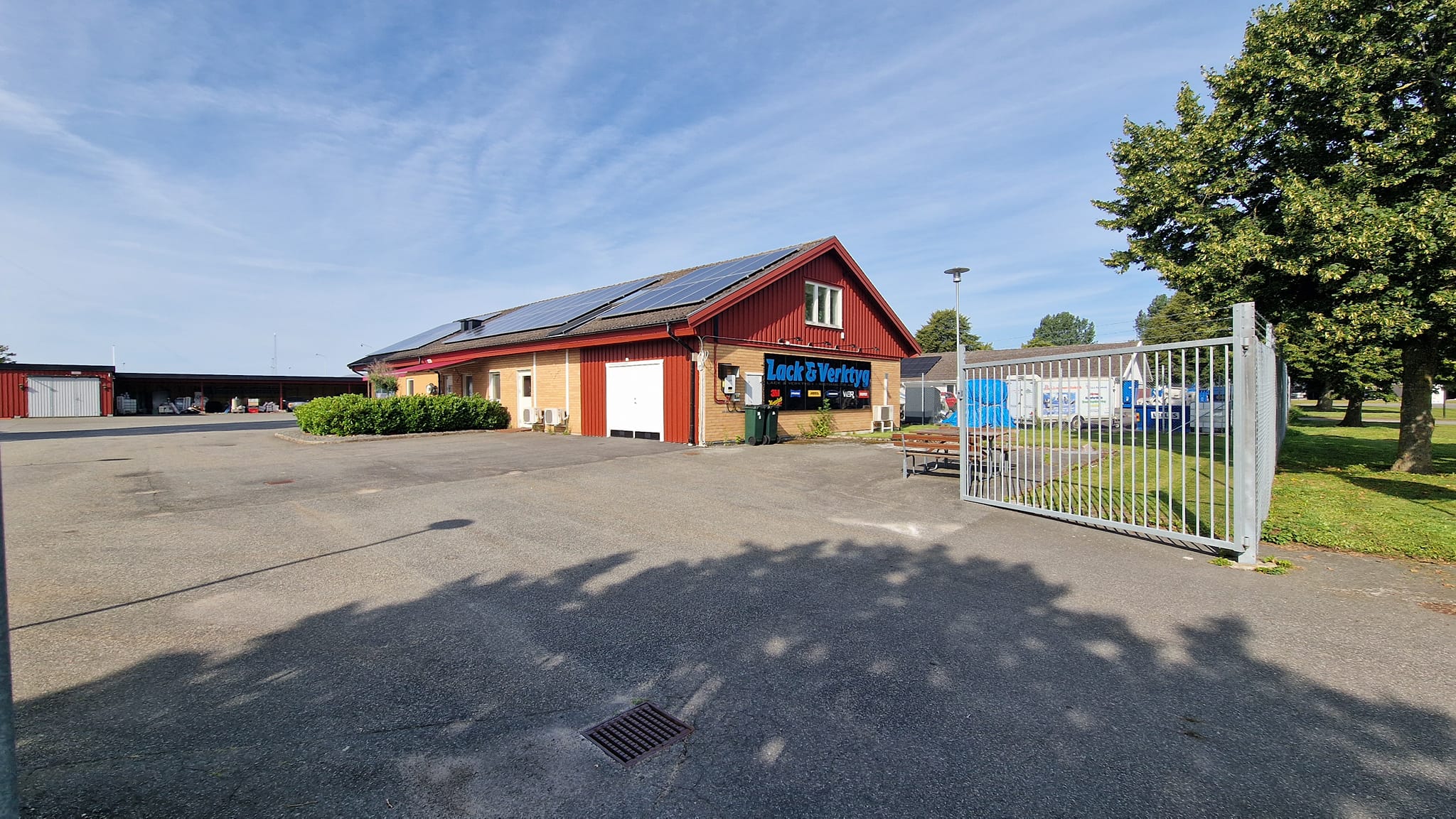 Lack & Verktyg i Kristianstad AB cover